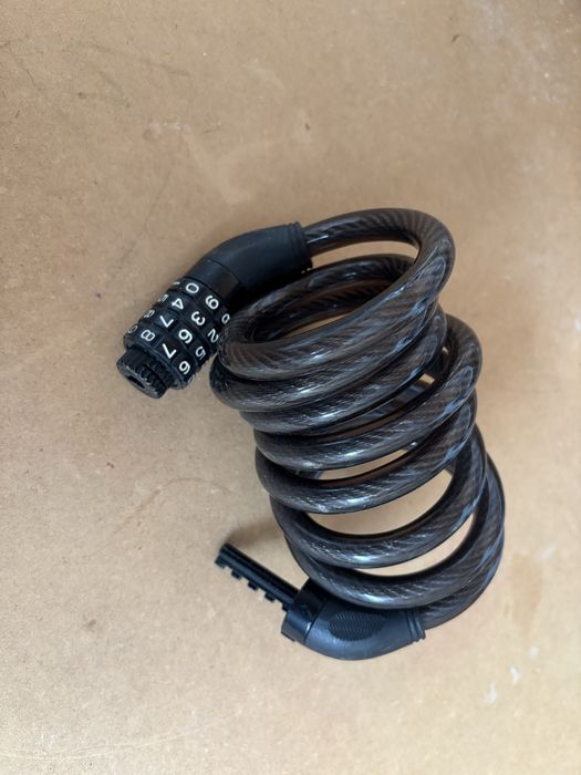 Cadeado de bicicleta Btwin com código numérico (espiral 4 dígitos)