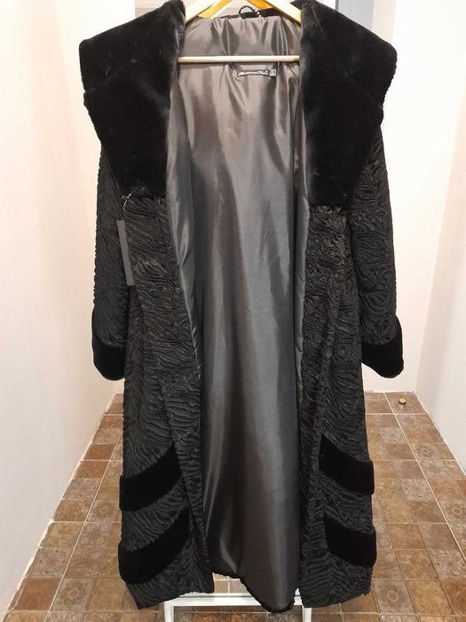 Шуба (екошуба) 48р Murenna Furs з еко хутра під каракуль