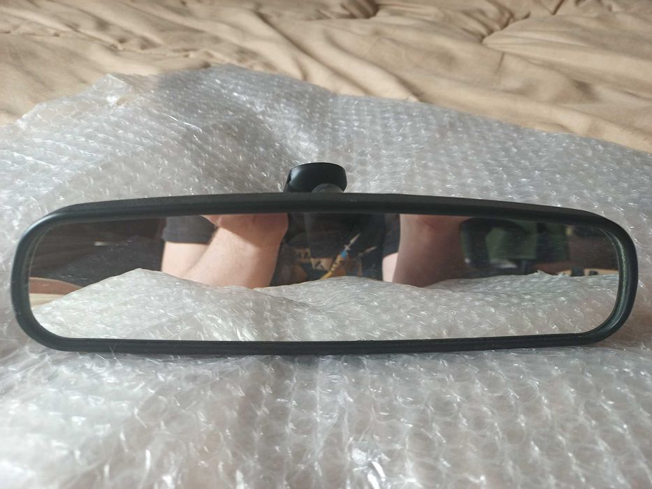 На Jeep Patriot рамка  та зеркало