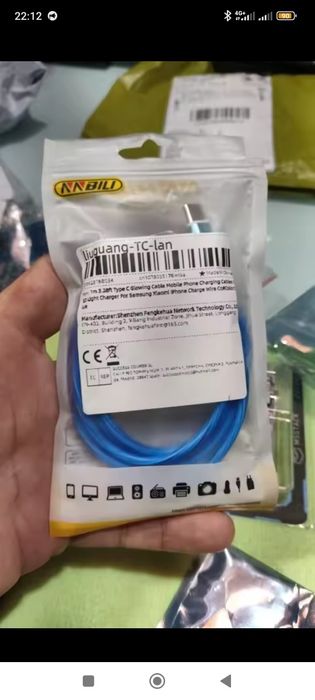 Неоновый ! USB type-c кабель для зарядки , очень эффектно смотрится ,