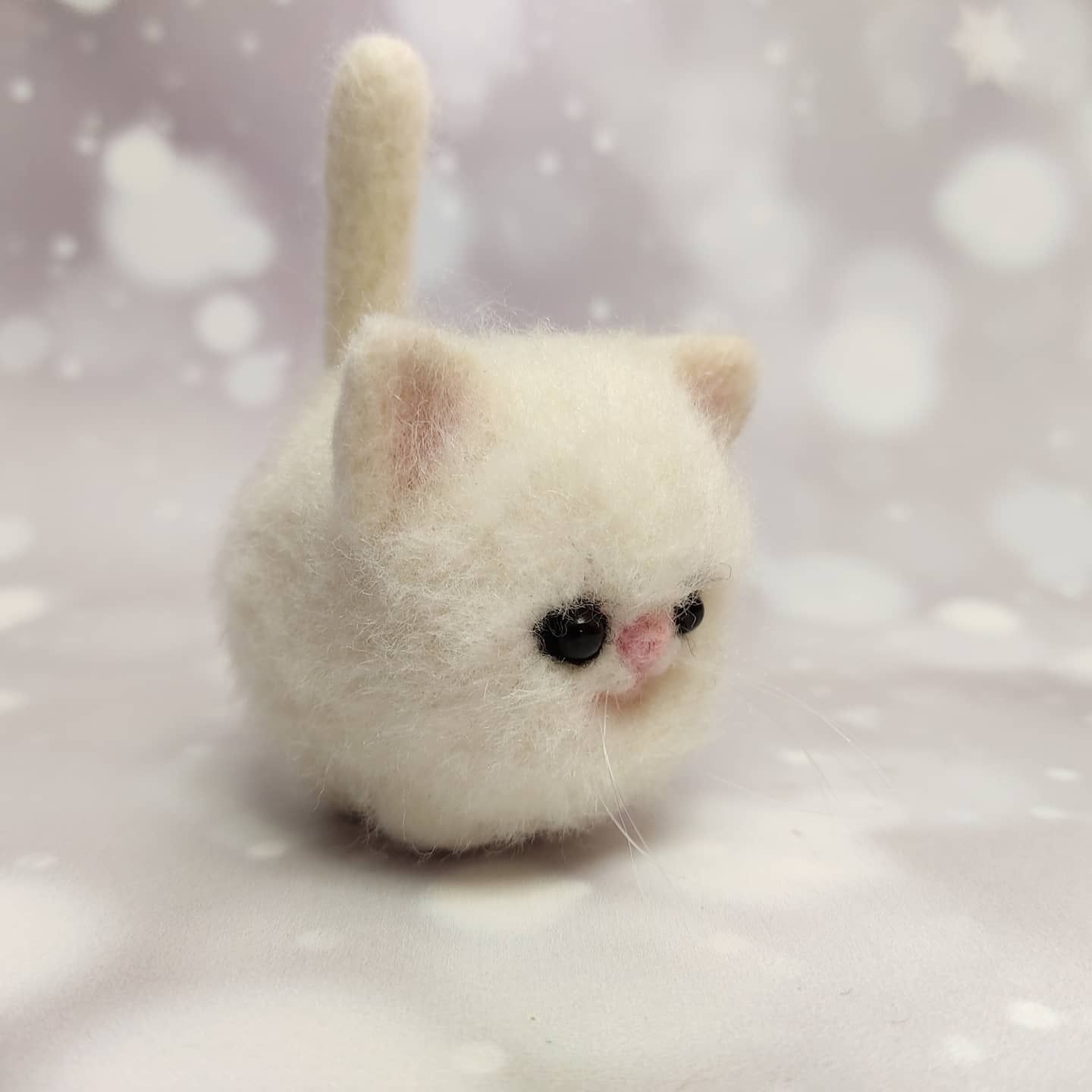 Котики из шерсти. Игрушка кот. Портрет животного Сувенир котик