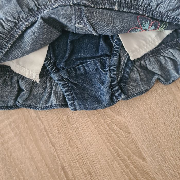 Spódniczka 3-6 mcy jak nowa