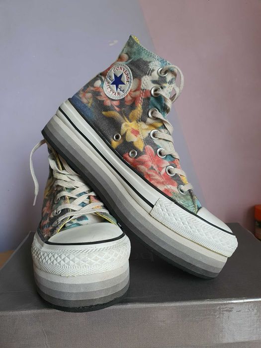 Продам красивые кеды Converse All Star Chuck Taylor 70 девочку/девушку