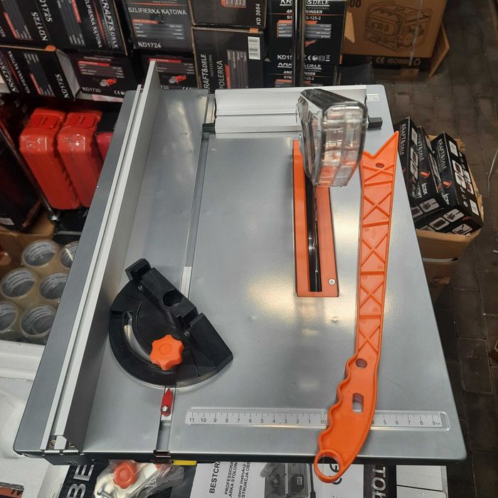 PILARKA STOŁOWA krajzega do cięcia drewna 1500W + tarcza 200 mm KD554