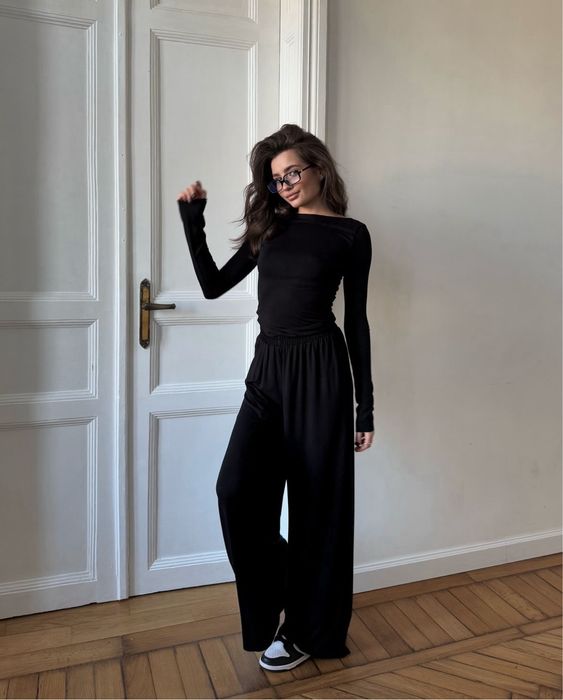 Трендовий костюм лонгслів та штани