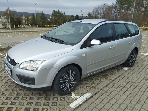 Ford Focus Ford Focus MK2 Ghia 1.6 benzyna automat navi klima z Niemiec