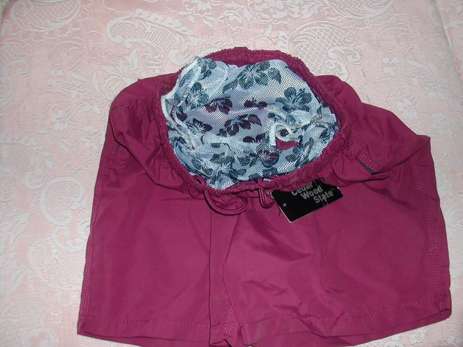 calções desportivos novos A ESTREAR COM ETIQUETA