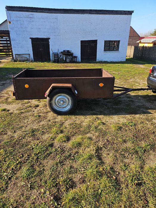 Przyczepka samochodowa lekka