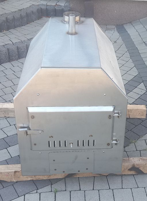 Duży piec do basenu ogrodowego