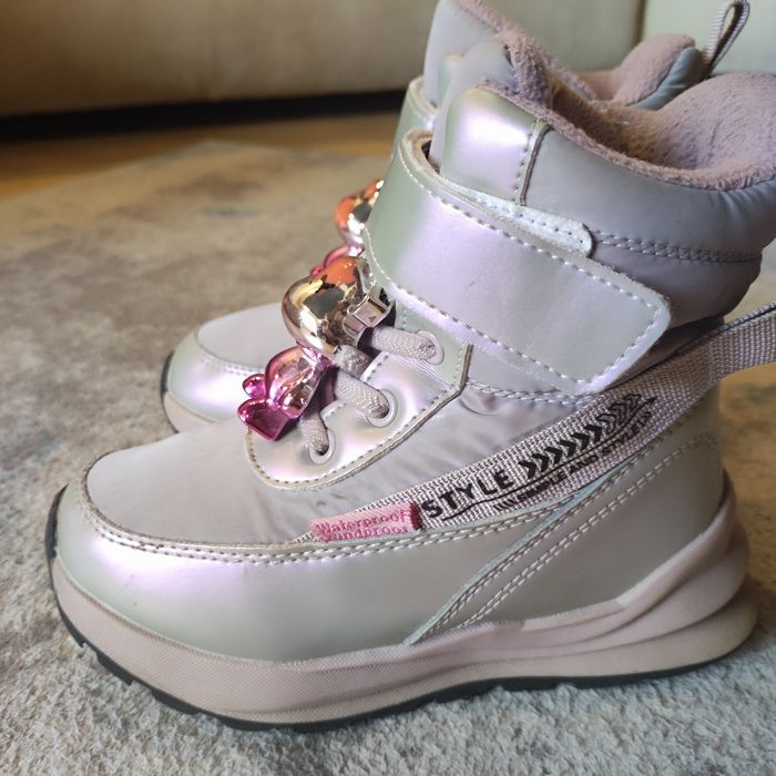 Зимові сапожки для дівчинки