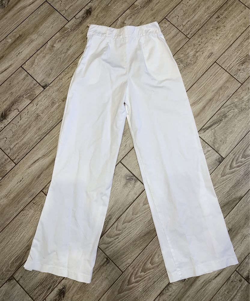 Белые женские брюки