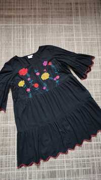 Котонове чорне плаття з вишивкою XL
