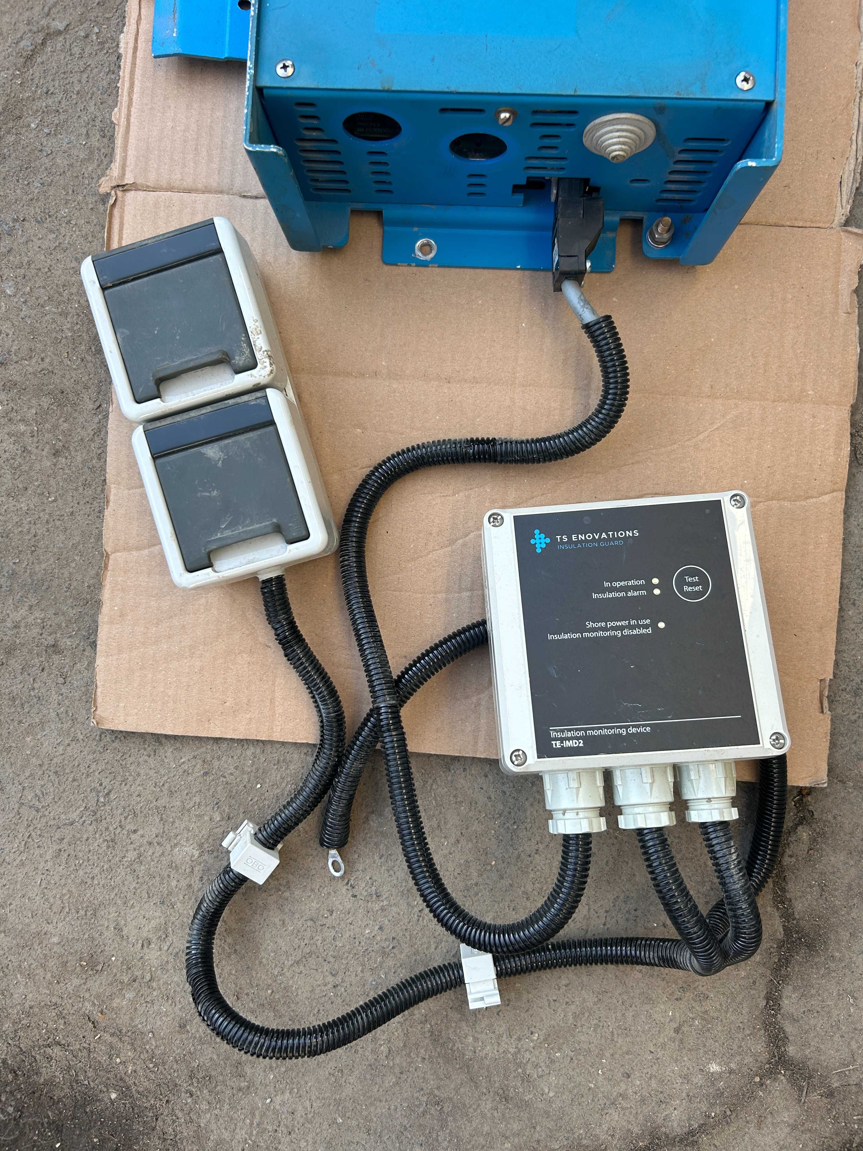 інвертор перетворювач напруги victron energy Phoenix Inverter