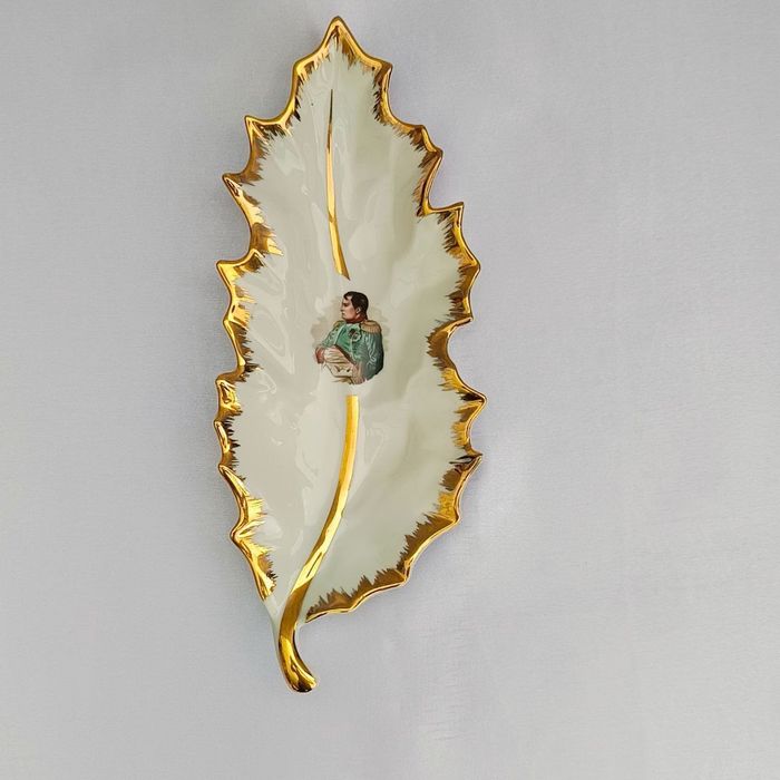 Veritable Porcelaine de Limoges