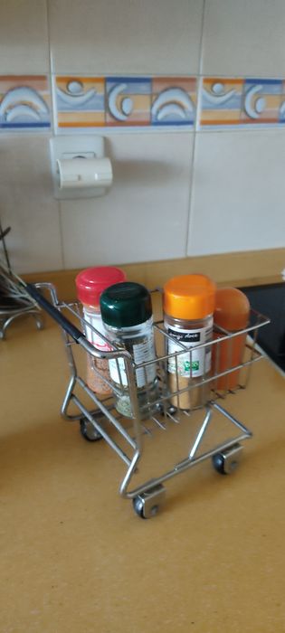 Carrinho porta frascos especiarias