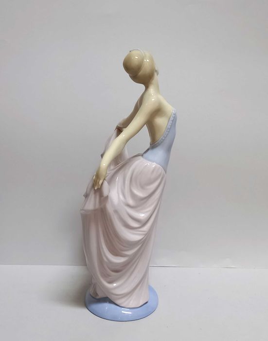 Tancerka, figurka Lladro, Hiszpania, 30cm