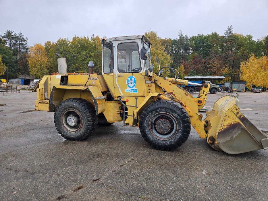 Фронтальний навантажувач LIEBHERR L521