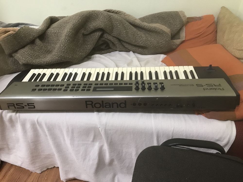 Roland rs5 синтезатор