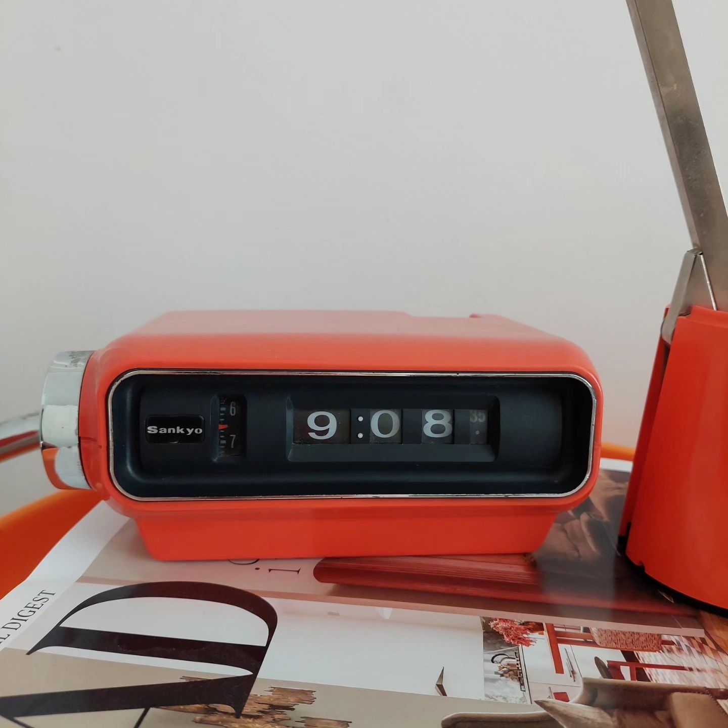 Zegar klapkowy Sankyo vintage lata 70 space age