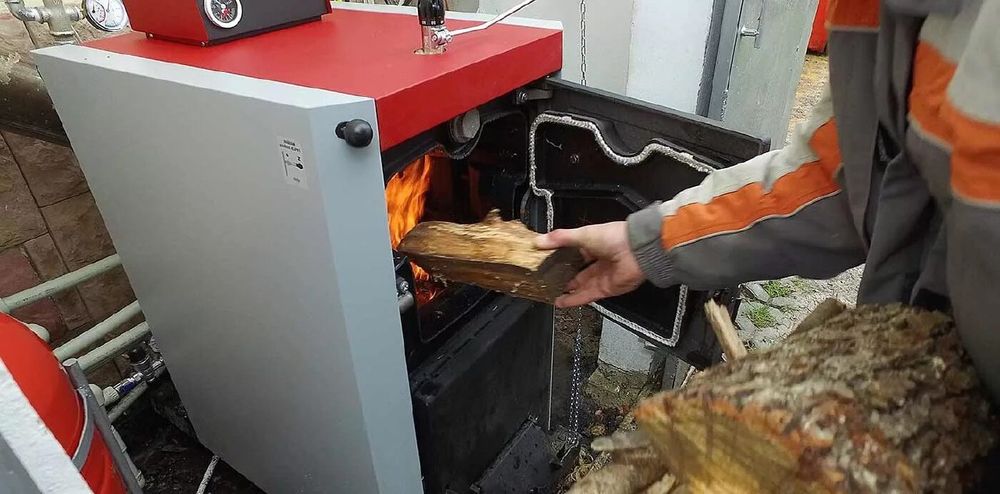 Підключення котла на дрова, установка твердотопливного котла, обвязка