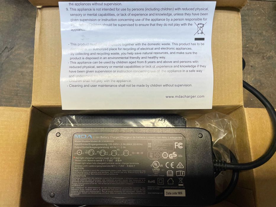 Carregador 42.0 V - 2.0 A (Trotinetes)