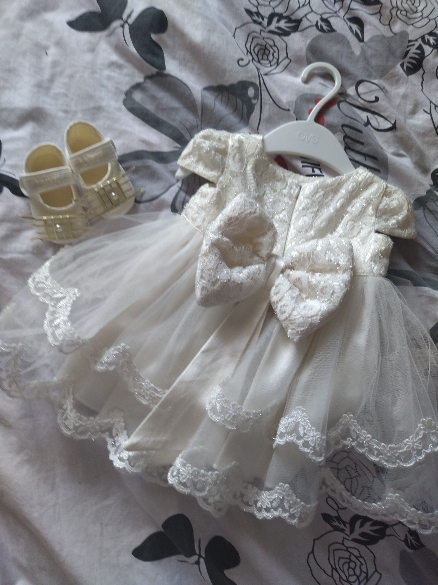 Нарядне плаття для маленької принцеси