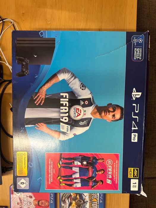 Konsola Sony PS4 PRO 1TB