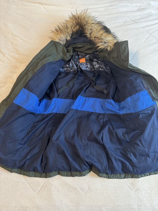 Нова зимова куртка, парка Boss L-XL