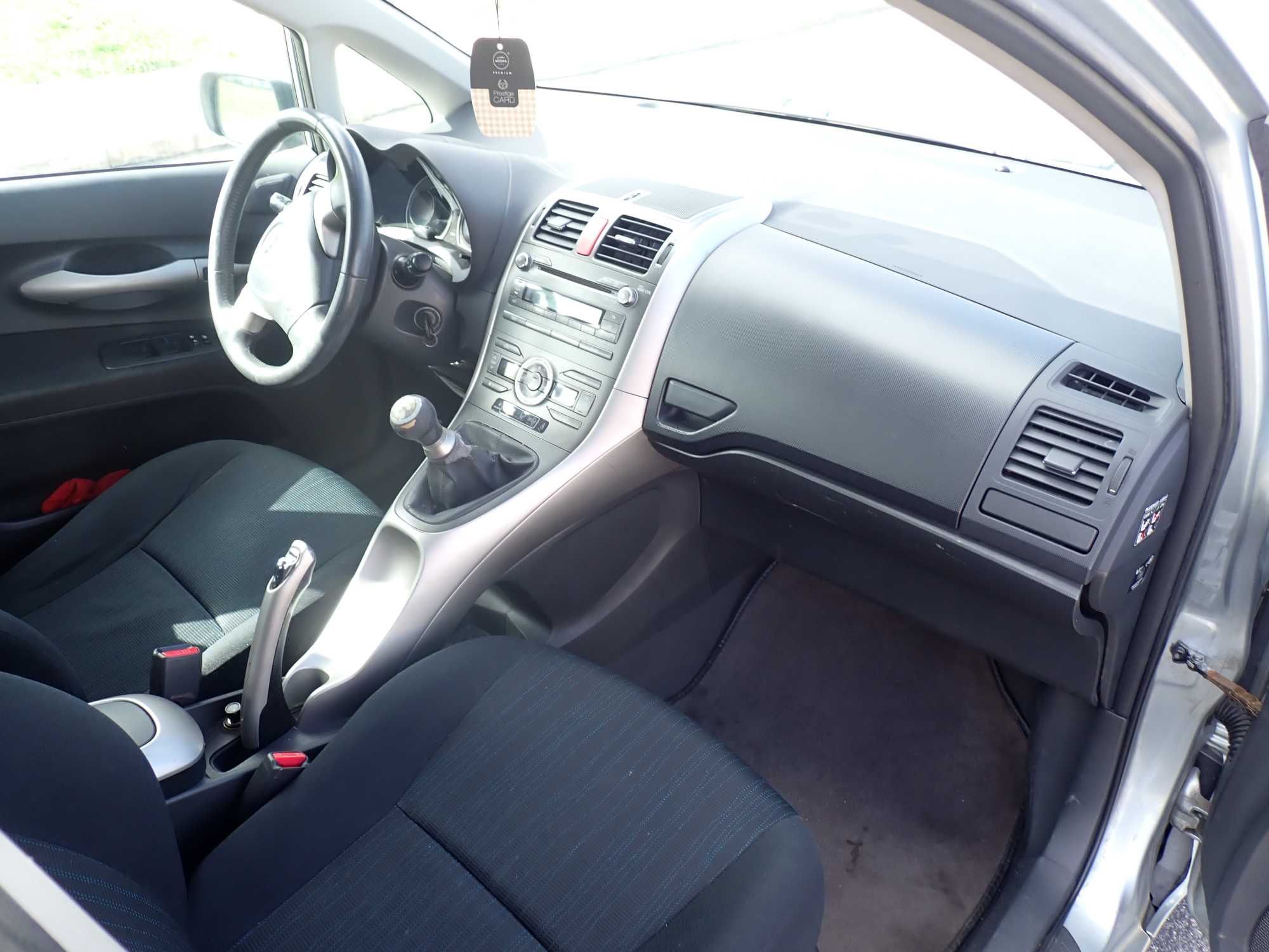 Toyota Auris impecavel