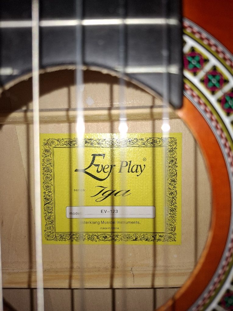 Gitara + futerał