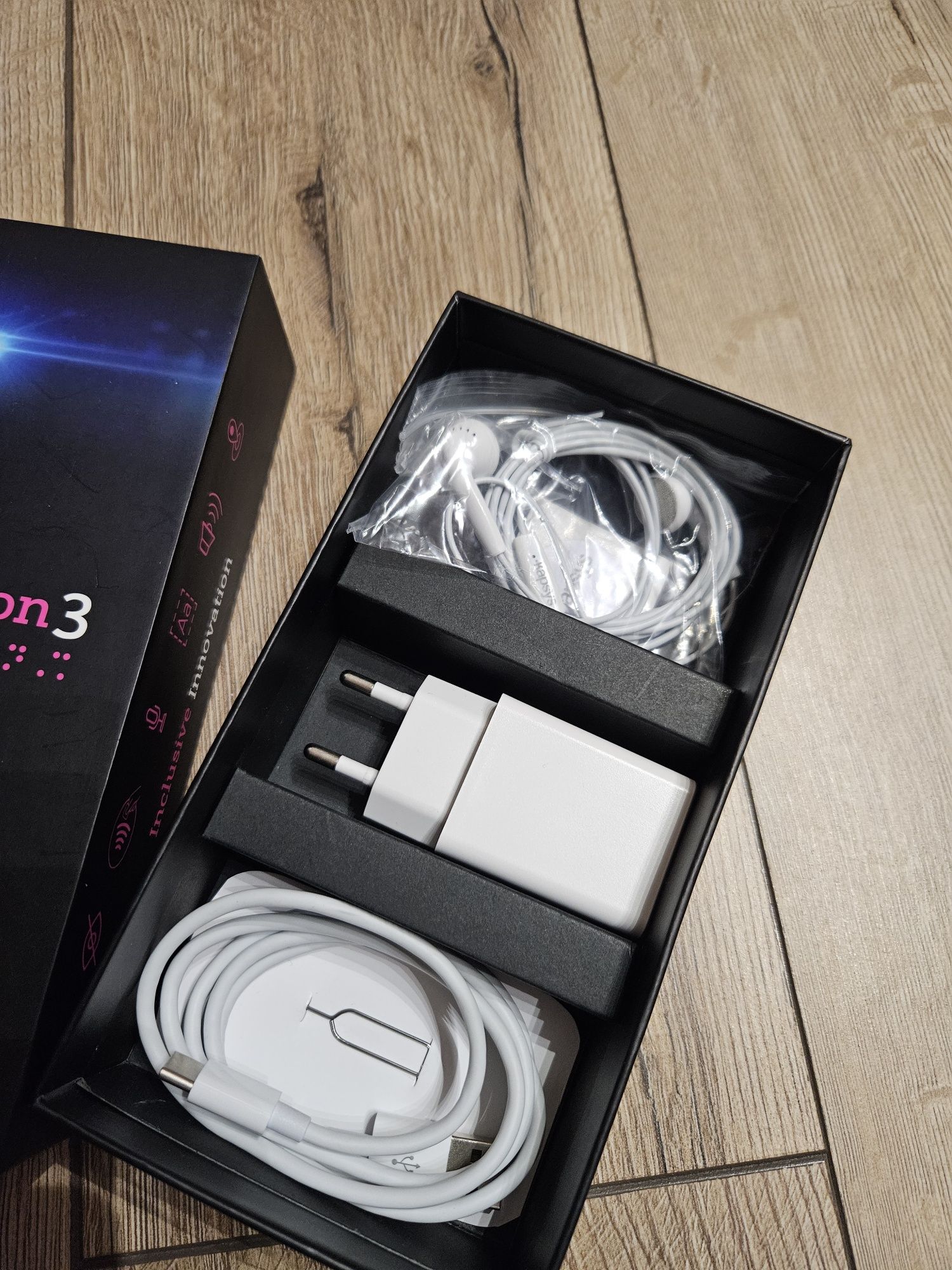 SmartVision 3- telefon dla osób niewidomych i niedowidzących