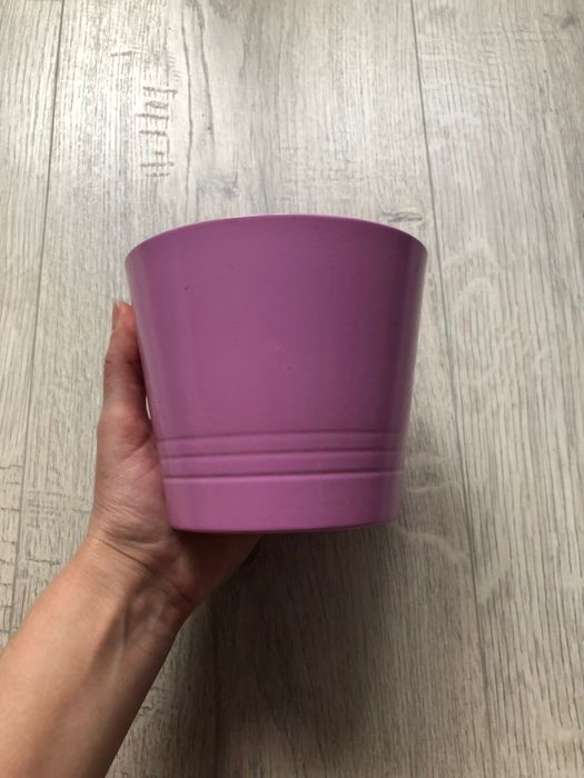 Doniczka osłonka różowa średnica 13 cm, wysokość 11 cm ceramiczna
