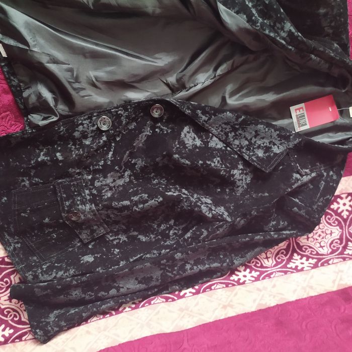 Пиджак женский велюровой.