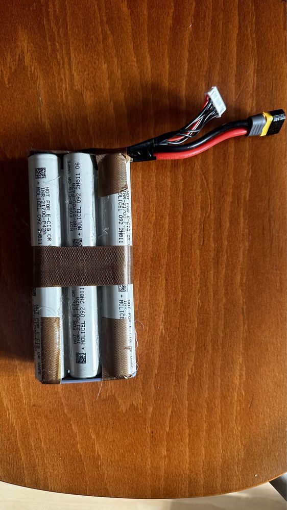 Батарея 6s2p (5,6 Аг- 600г, 8,4Аг-920 г) з нових елементів Molicel