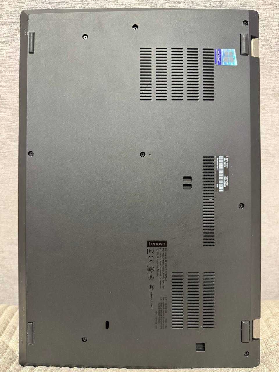 Lenovo ThinkPad T590  15.6 FHD (i7-8665U, 8GB RAM, 256GB SSD)