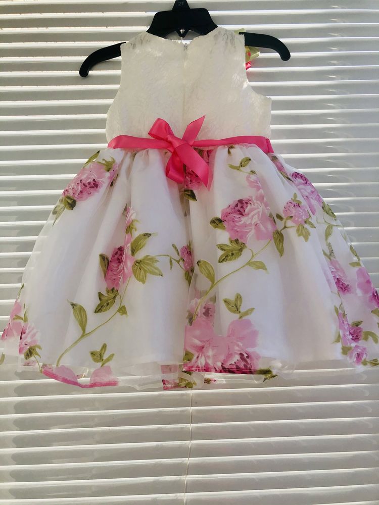 Невероятно красивое платье для маленькой принцессы