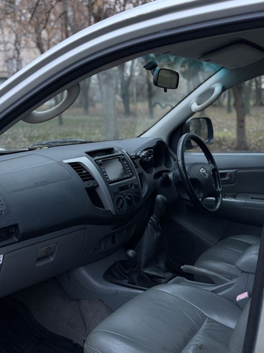 TOYOTA HILUX 2007 3.0 дизель