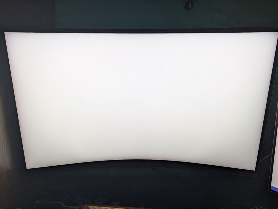 Samsung Odyssey Neo G8 32" 4К 240Hz miniLED