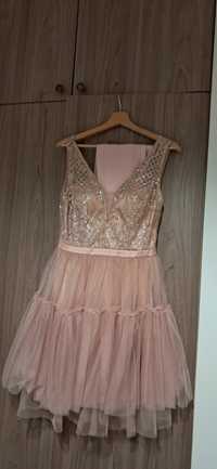 Różowa sukienka rozmiar M
