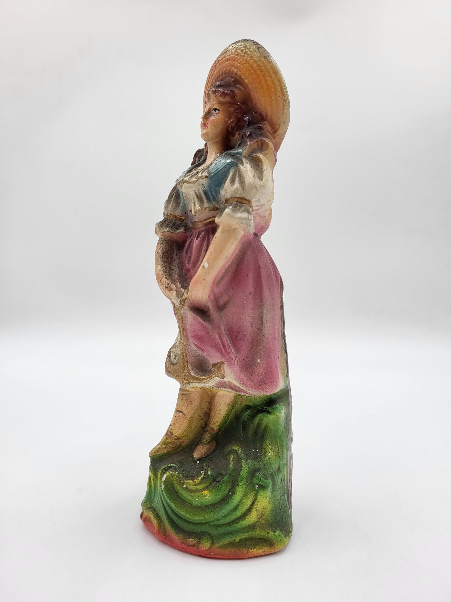 Stara piękna, gipsowa, ręcznie malowana figurka z Częstochowy
