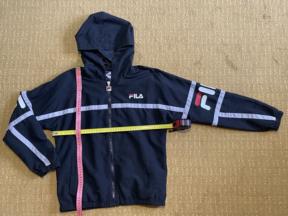 Ветровка спортивная  fila 12-13 лет