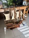 Barco em madeira antigo