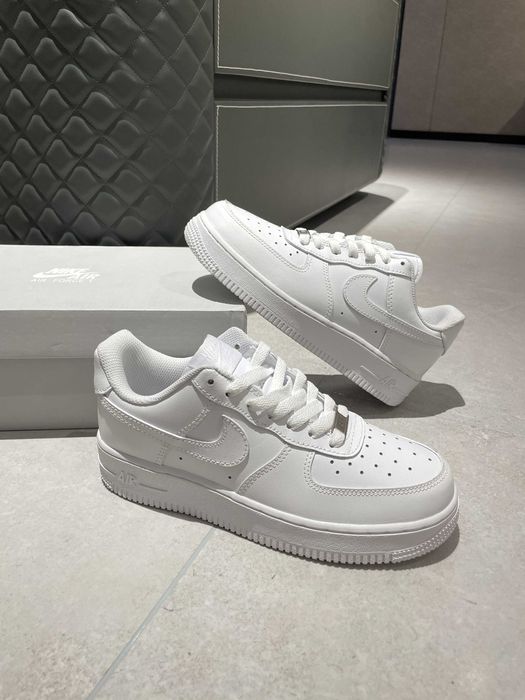 Buty meskie Mokasyny Nike_Air_Force_1_Low_'07_White R.38