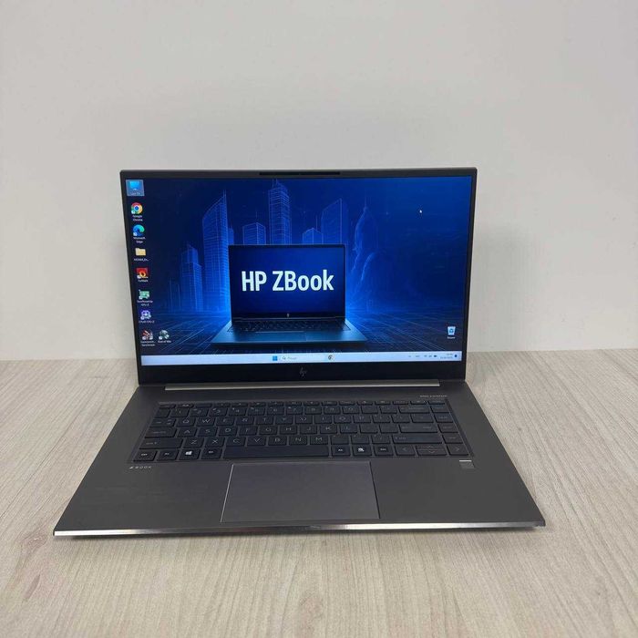 HP ZBook Studio 15 G7  i7-10850H 32GB DDR4 SSD 512GB Quadro RTX4000