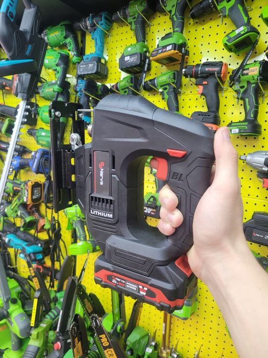 Аккумуляторный бесщеточный лобзик NARVA NJS-21 PRO BL з акб