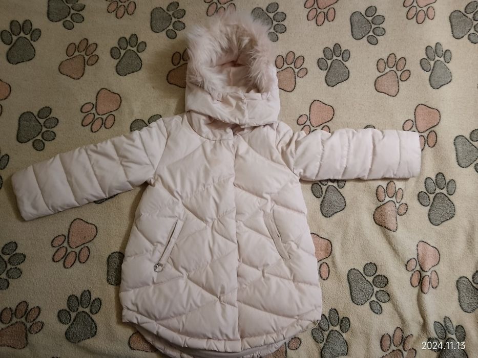 Куртка на девочку 5-7 лет