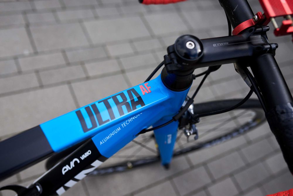 Rower B'TWIN ULTRA 720 AF szosa, CARBON widelec, 2 x11