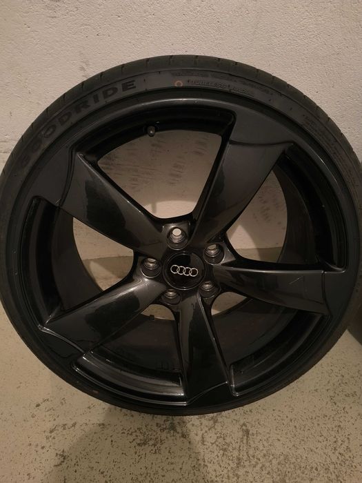 Koła rotor 19 cali czarny połysk opony goodride 2024 rok audi