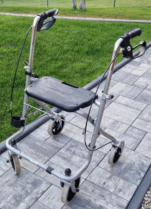 Chodzik podpórka rehabilitacyjna. Stan b. dobry