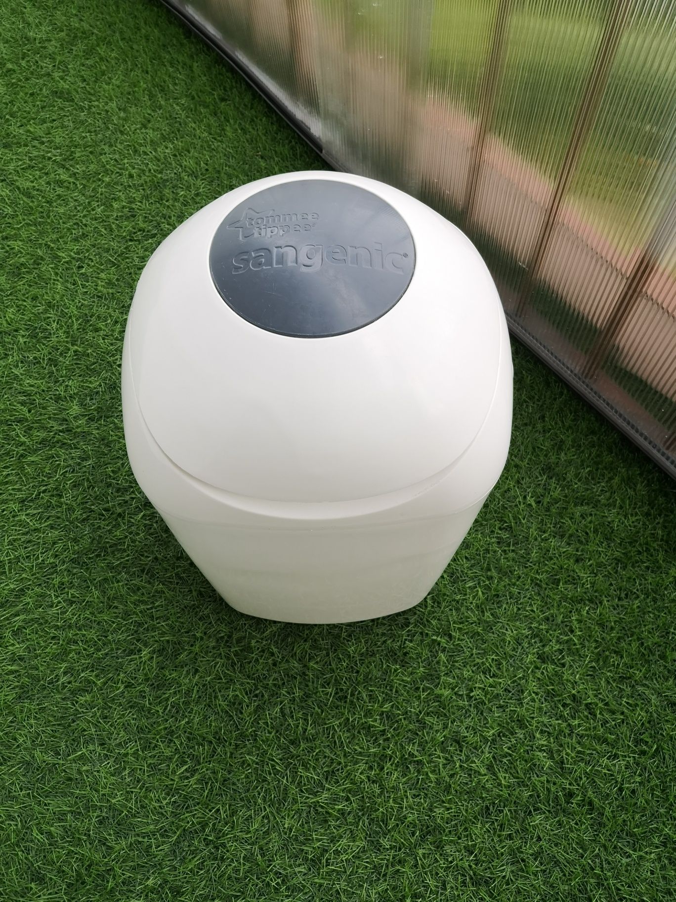 Sprzedam kosz na pampersy tommee tippee sangenic